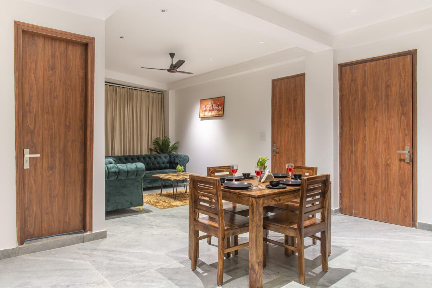 Апартаменти Host Jatin Mountain Crest Kasauli 7Oi827O7O3 Екстер'єр фото
